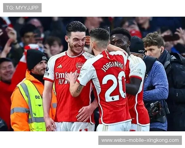 曼城与利物浦激战正酣 谁将在这场顶级对决中笑到最后 曼城与利物浦激战正酣 谁将在这场顶级对决中笑到最后