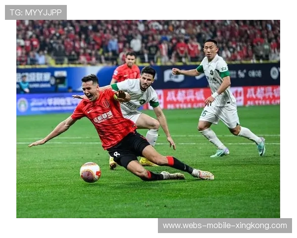 柔佛新山:绿茵骄阳下的不败神话,上海申花:十字路口的迷雾与探寻 柔佛新山:绿茵骄阳下的不败神话,上海申花:十字路口的迷雾与探寻