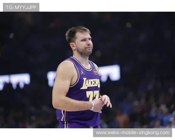 东契奇投篮连发命中,独行侠攻势压境